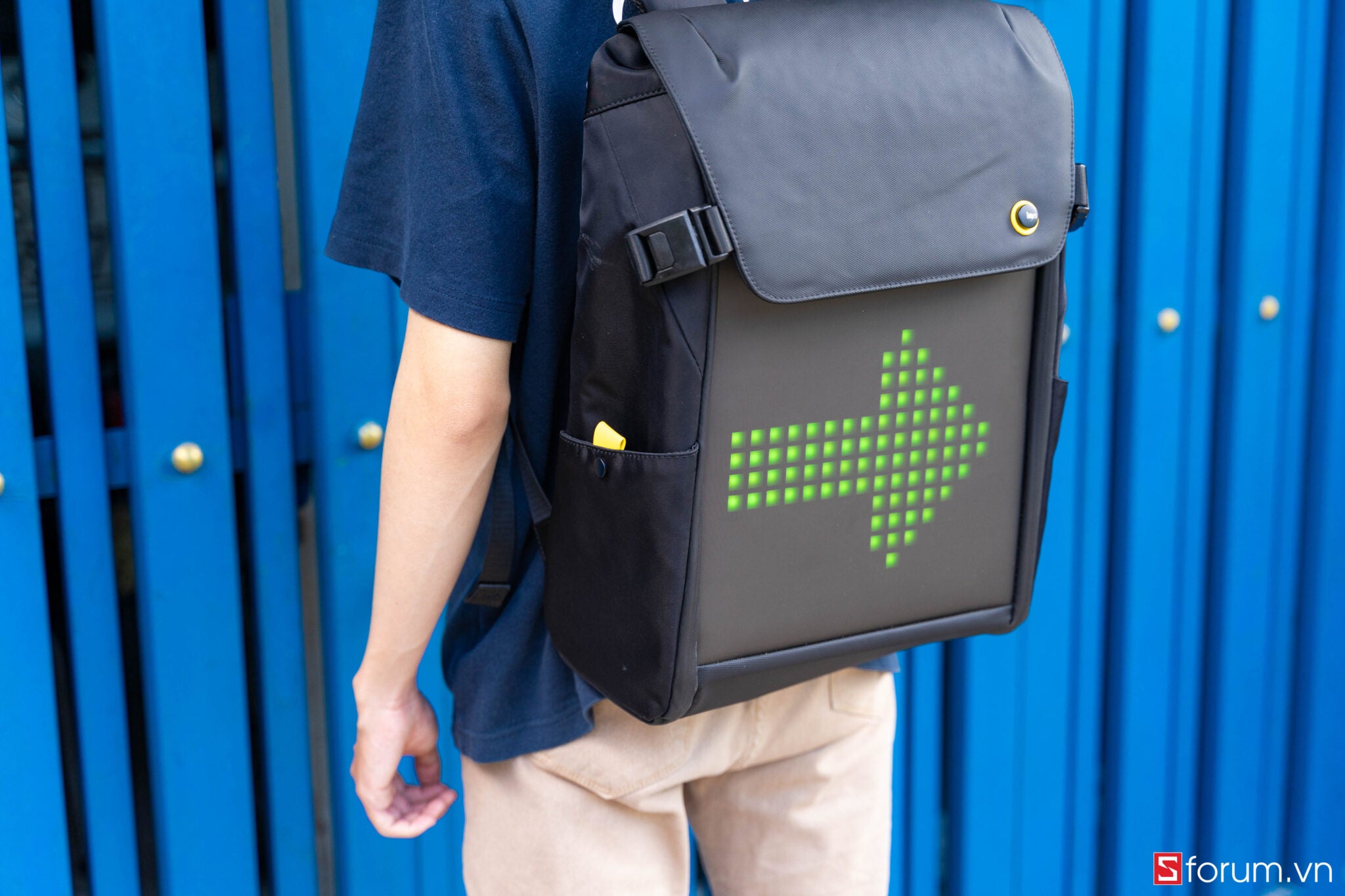 Trên tay Balo Divoom Pixoo Backpack-M: Tích hợp màn LED chơi game, DJ, tín hiệu giao thông, chỉ 3 triệu đồng liệu có tin được không?