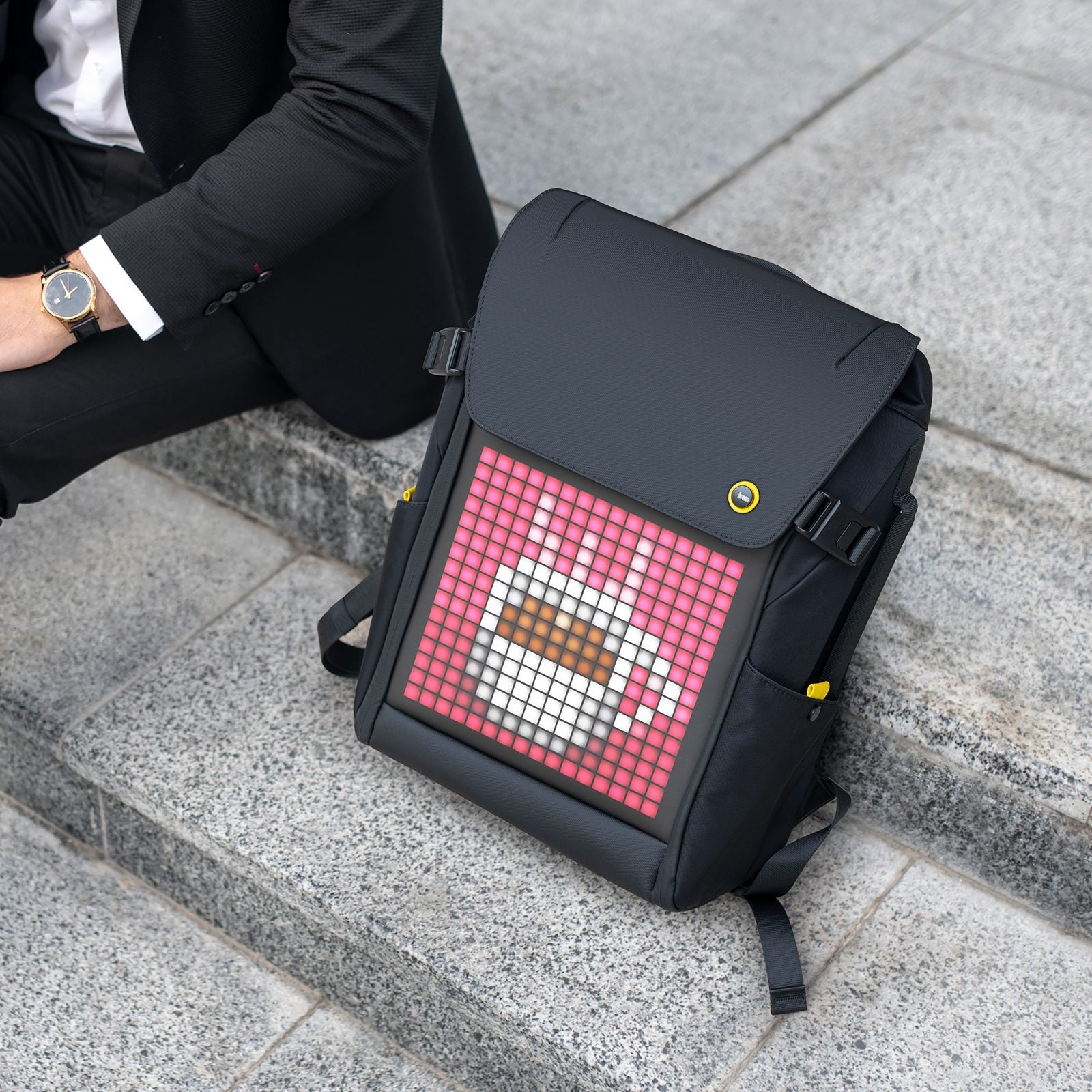 Divoom Pixoo Backpack-M ピクセル アート ディスプレイ付きスマート